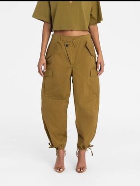 KBB by KAHLANA Women's Mid-Rise Straight Leg 'The Cargo Jogger' M